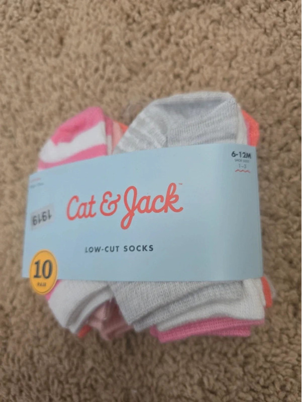 6 to 9m brand new socks from target item 1919 bin 17